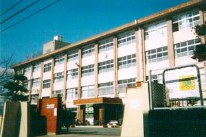 次郎丸中学校